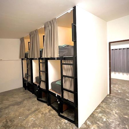 Misfits Hostel パーイ エクステリア 写真